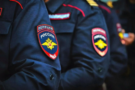 Полицейские и общественник в Чехове провели урок безопасности для школьников